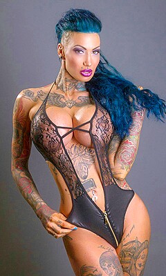 pornostar Nathalie Hardcore seite auf deutsch